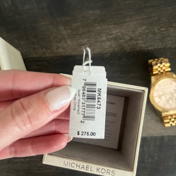 Michael Kors Gold Watch with Pink Dial - Picture 3 of 3